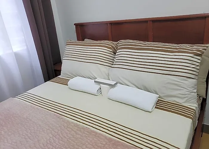 Village At Trees Residences Apartamento Manila